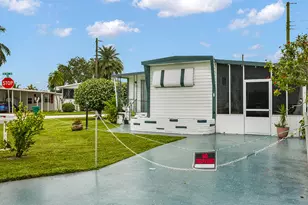 8500 SW 18th Pl, Davie, FL 33324 - Photo 29