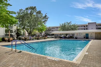 2002 Granada Drive #E1, Coconut Creek, FL 33066 - Photo 3