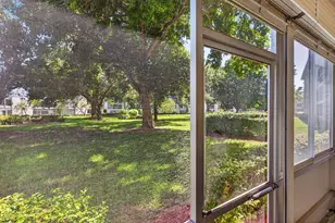 2002 Granada Dr, Coconut Creek, FL 33066 - Photo 25