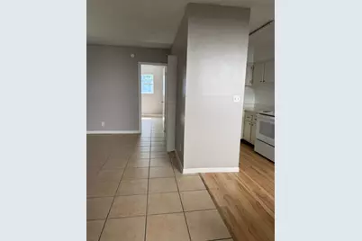 610 NE 1st Avenue #6, Fort Lauderdale, FL 33304 - Photo 3