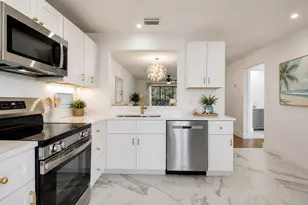 6940 SE Constitution Blvd, Hobe Sound, FL 33455 - Photo 9