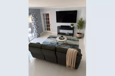 1700 Embassy Drive #606, West Palm Beach, FL 33401 - Photo 5