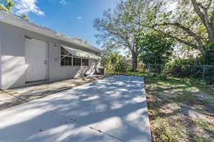 2075 37th Ave, Vero Beach, FL 32960 - Photo 23