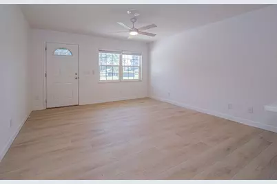 2075 37th Avenue #B, Vero Beach, FL 32960 - Photo 5