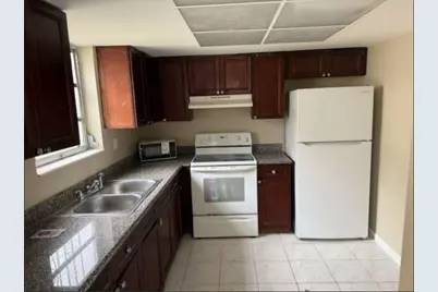 16980 N Miami Avenue, North Miami Beach, FL 33169 - Photo 3