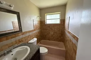 16980 N Miami Ave, North Miami Beach, FL 33169 - Photo 9