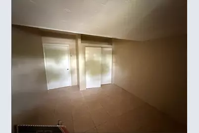 16980 N Miami Avenue, North Miami Beach, FL 33169 - Photo 11