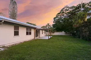 296 SE Wentworth Dr, Stuart, FL 34996 - Photo 43