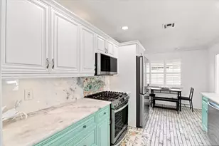 1736 NW 39th St, Oakland Park, FL 33309 - Photo 15