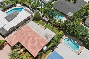 1736 NW 39th St, Oakland Park, FL 33309 - Photo 43