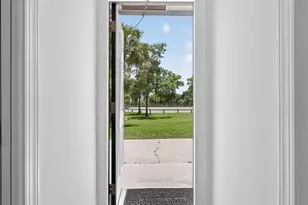 17218 Shetland Ln, The Acreage, FL 33470 - Photo 7