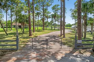 17218 Shetland Ln, The Acreage, FL 33470 - Photo 27