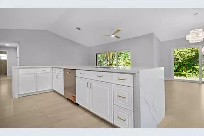 7620 Texas Trail, Boca Raton, FL 33487 - Photo 9