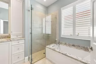 1121 Delray Lakes Dr, Delray Beach, FL 33444 - Photo 9