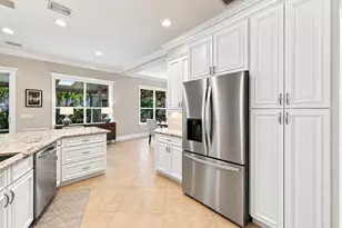 1121 Delray Lakes Dr, Delray Beach, FL 33444 - Photo 5