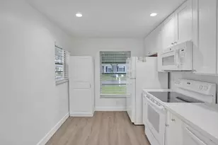 1050 NW 87th Ave, Plantation, FL 33322 - Photo 7