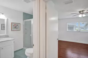 1050 NW 87th Ave, Plantation, FL 33322 - Photo 17