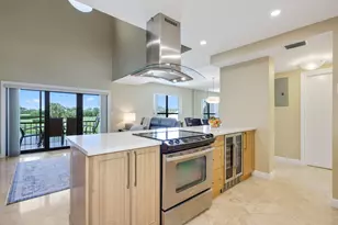 800 Greensward Ct, Delray Beach, FL 33445 - Photo 5