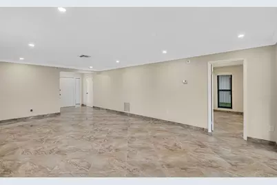 6210 Olivewood Circle, Greenacres, FL 33463 - Photo 7