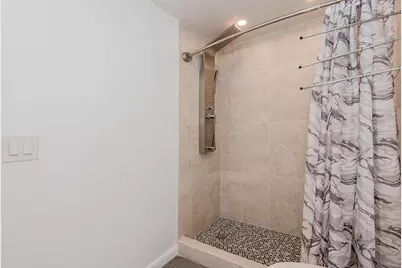 1000 NE 12th Avenue #104, Hallandale Beach, FL 33009 - Photo 19