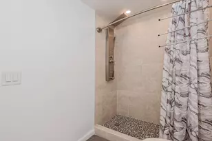 1000 NE 12th Ave, Hallandale Beach, FL 33009 - Photo 19
