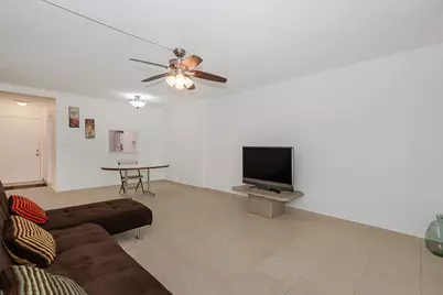 1000 NE 12th Avenue #104, Hallandale Beach, FL 33009 - Photo 7