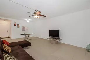 1000 NE 12th Ave, Hallandale Beach, FL 33009 - Photo 7