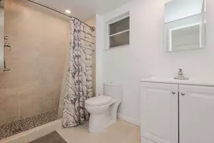 1000 NE 12th Ave, Hallandale Beach, FL 33009 - Photo 19