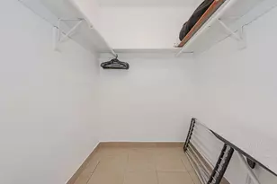 1000 NE 12th Ave, Hallandale Beach, FL 33009 - Photo 17