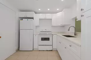 1000 NE 12th Ave, Hallandale Beach, FL 33009 - Photo 11