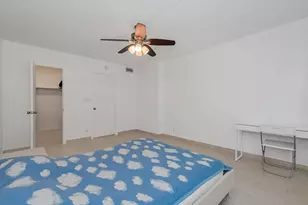 1000 NE 12th Ave, Hallandale Beach, FL 33009 - Photo 17