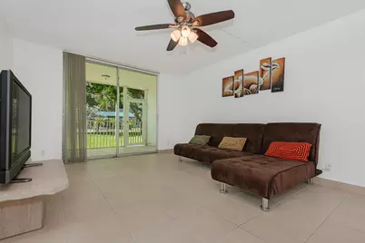 1000 NE 12th Avenue #104, Hallandale Beach, FL 33009 - Photo 3