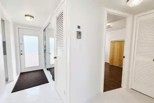 3051 Sunrise Lakes Dr E, Sunrise, FL 33322 - Photo 3