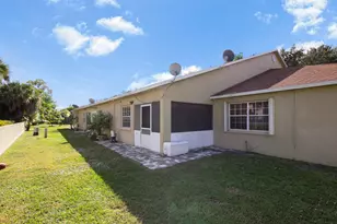 1905 Maplewood Dr, Greenacres, FL 33415 - Photo 17