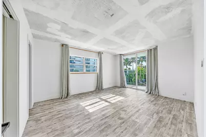 3051 NE 48th Street #301, Fort Lauderdale, FL 33308 - Photo 9
