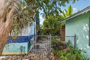 303 S Delaware Blvd, Jupiter, FL 33458 - Photo 35