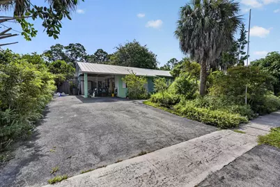 303 S Delaware Boulevard, Jupiter, FL 33458 - Photo 3