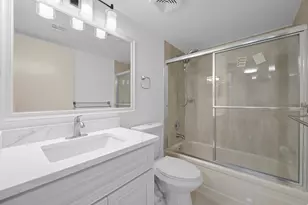 370 NW 76th Ave, Margate, FL 33063 - Photo 11