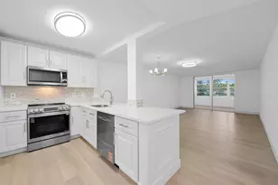 370 NW 76th Ave, Margate, FL 33063 - Photo 3