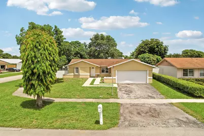 9235 Saddlecreek Drive, Boca Raton, FL 33496 - Photo 1