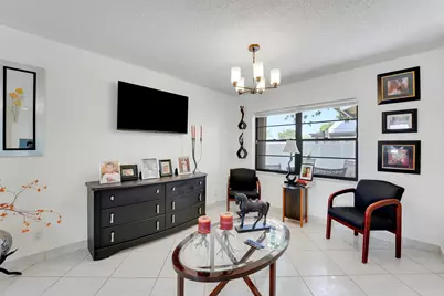 9235 Saddlecreek Drive, Boca Raton, FL 33496 - Photo 5