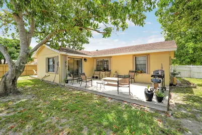 9235 Saddlecreek Drive, Boca Raton, FL 33496 - Photo 15