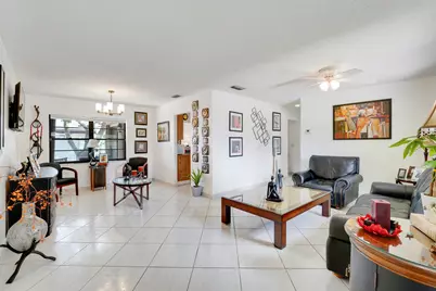 9235 Saddlecreek Drive, Boca Raton, FL 33496 - Photo 3