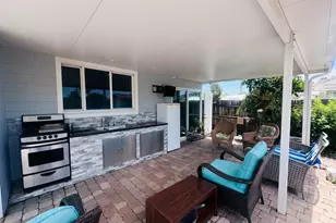 3718 Coconut Rd, Palm Springs, FL 33461 - Photo 15
