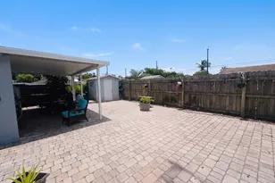 3718 Coconut Rd, Palm Springs, FL 33461 - Photo 17