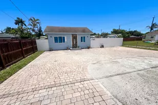3718 Coconut Rd, Palm Springs, FL 33461 - Photo 1