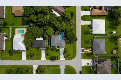1898 SW Lofgren Avenue, Port Saint Lucie, FL 34953 - Photo 37