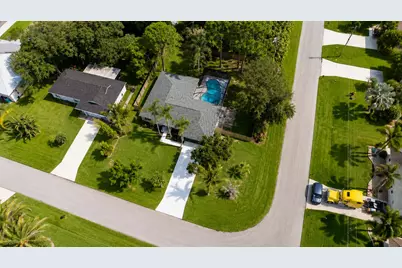 1898 SW Lofgren Avenue, Port Saint Lucie, FL 34953 - Photo 35
