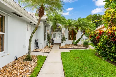 218 Hampton Court, Jupiter, FL 33458 - Photo 3