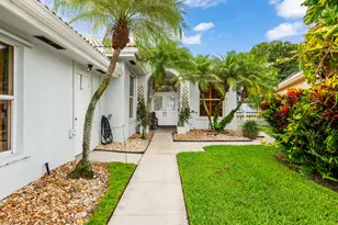 218 Hampton Ct, Jupiter, FL 33458 - Photo 3